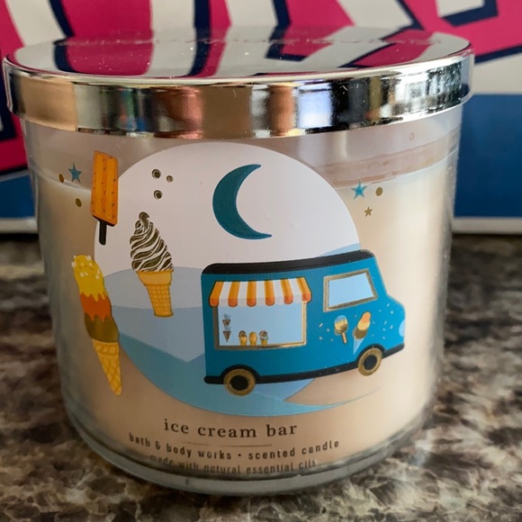 Bath & body Works 3- wick candles ice cream bar - Picture 2 of 4